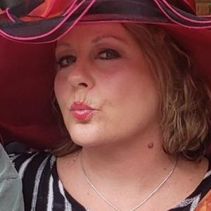 Meet your Posher, Renee